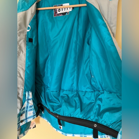 Geometric Roxy Ski/Snowboard Jacket - Picture 5 of 5